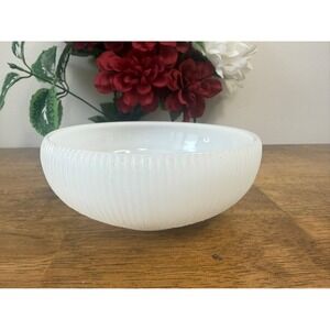 Vintage‎ E.O. Brody Milk Glass Ribbed Bowl MCM Holiday Wedding Decor Retro